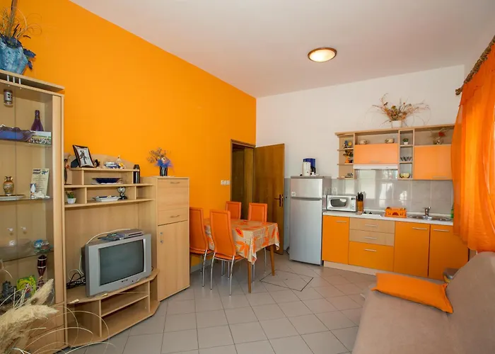Апартаменты With Parking Space Lopar, Rab - 23156 Лопар